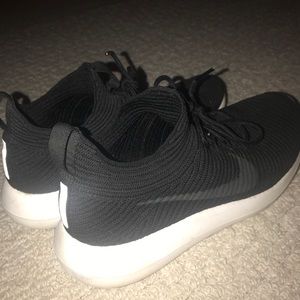 Nike Fly Knit Sneakers 👟